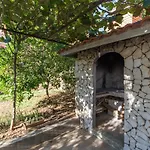 A1-apt W Shared Pool & Balcony Next To The Appartamento *