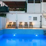 Appartamento A1-apt W Shared Pool & Balcony Next To The *