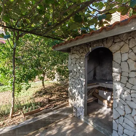 A1-apt W Shared Pool & Balcony Next To The Apartmán *