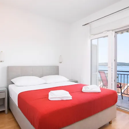 A1-apt W Shared Pool & Balcony Next To The Apartmán *
